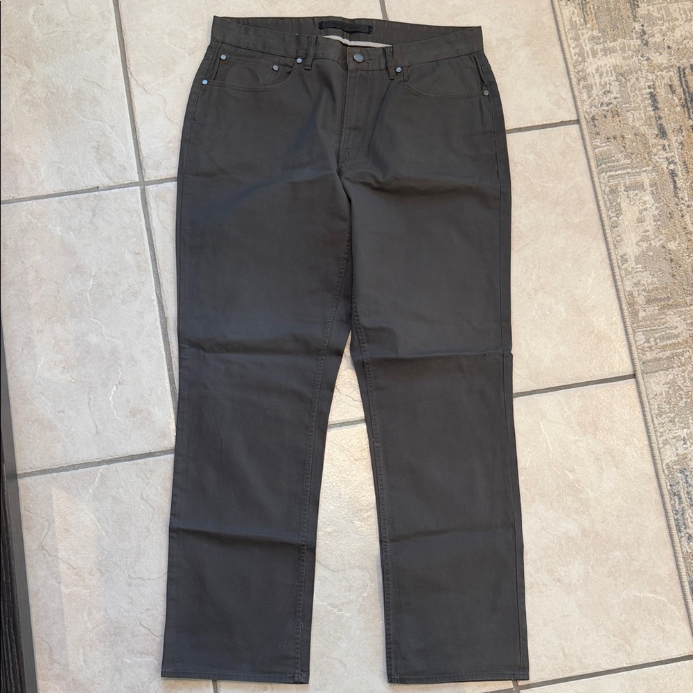 Michael Kors Men’s grey Straight-Leg Jeans 32/30